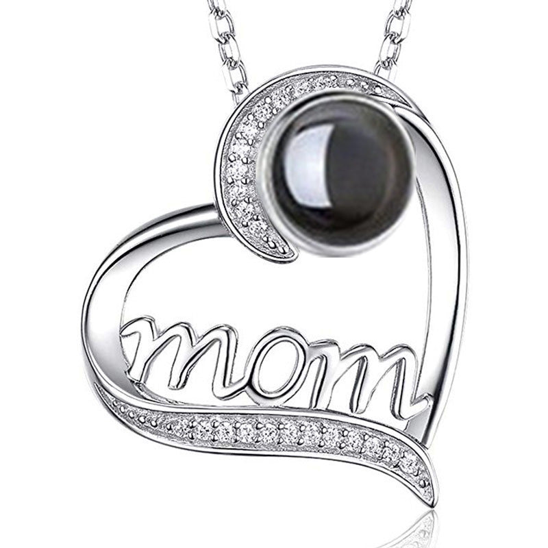 Mom Heart-Shaped Projection Necklace